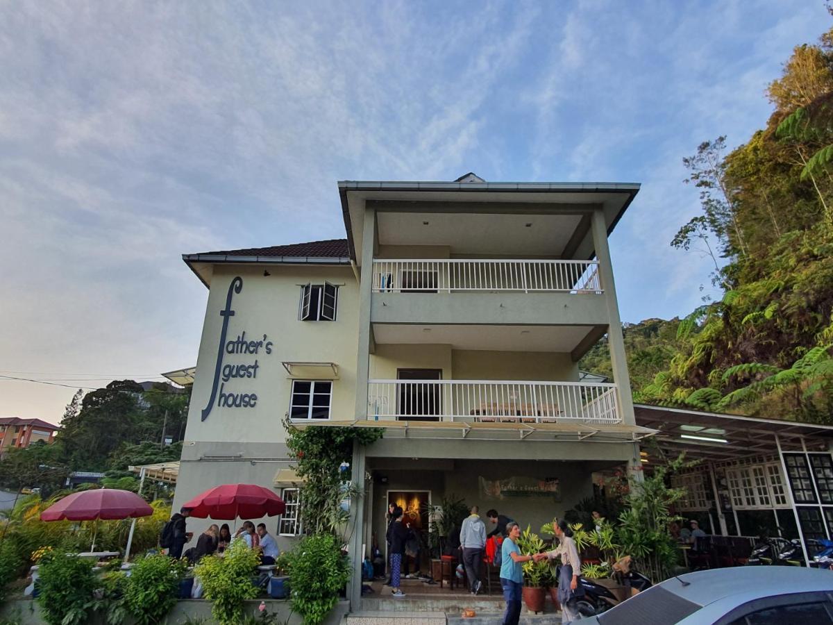 Fathers Guesthouse Tanah Rata Exterior foto